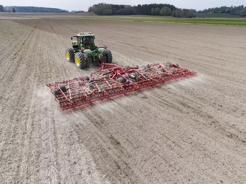 traktor og harve
